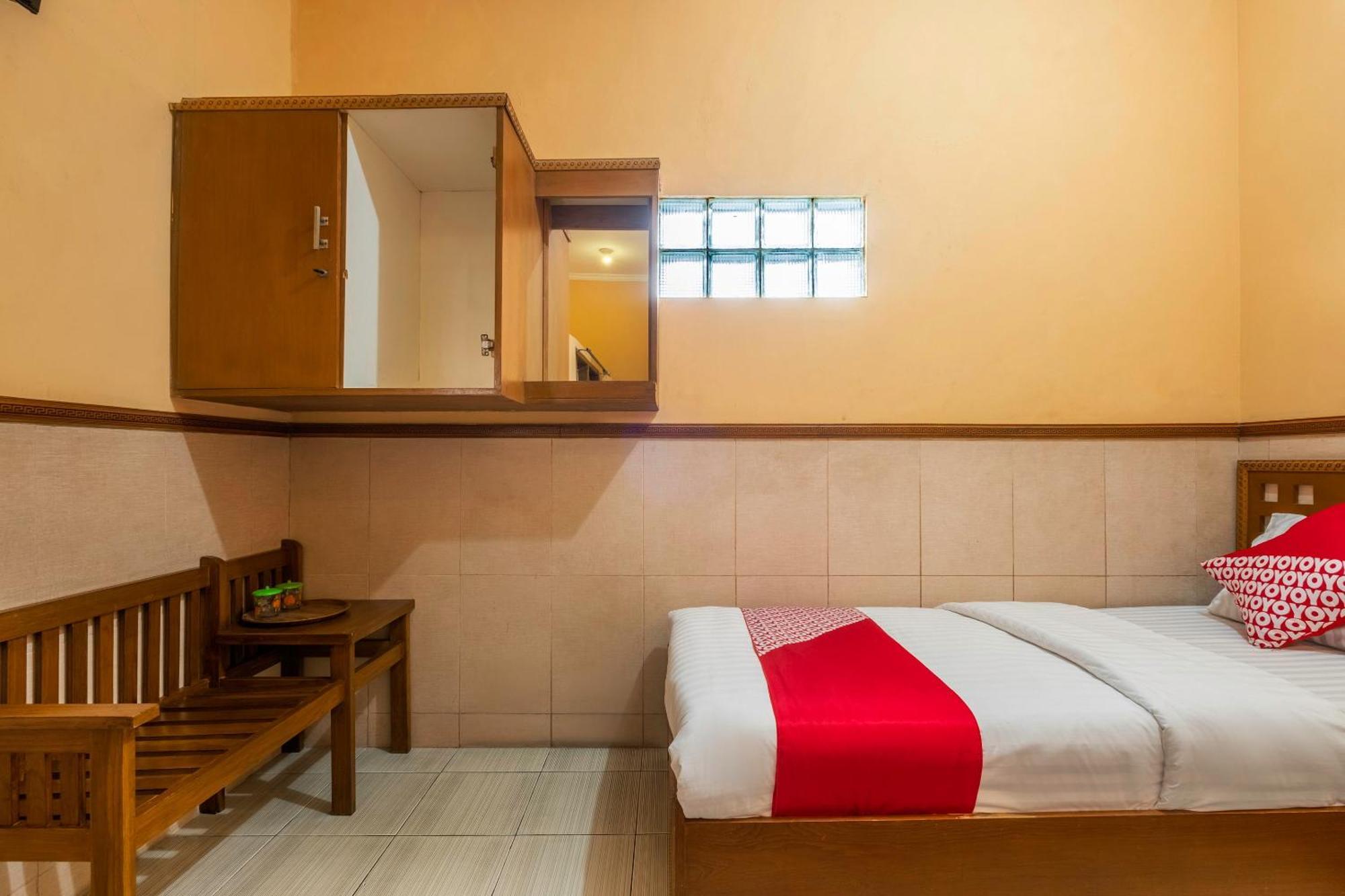 OYO 1446 Patradisa Hotel Bandung Bagian luar foto