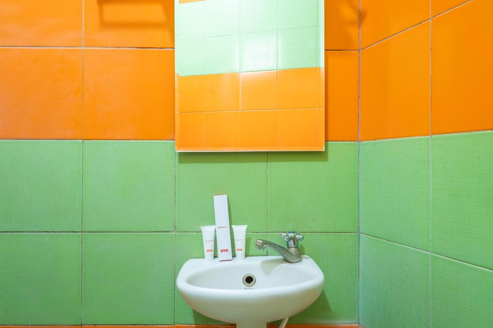 OYO 1446 Patradisa Hotel Bandung Bagian luar foto