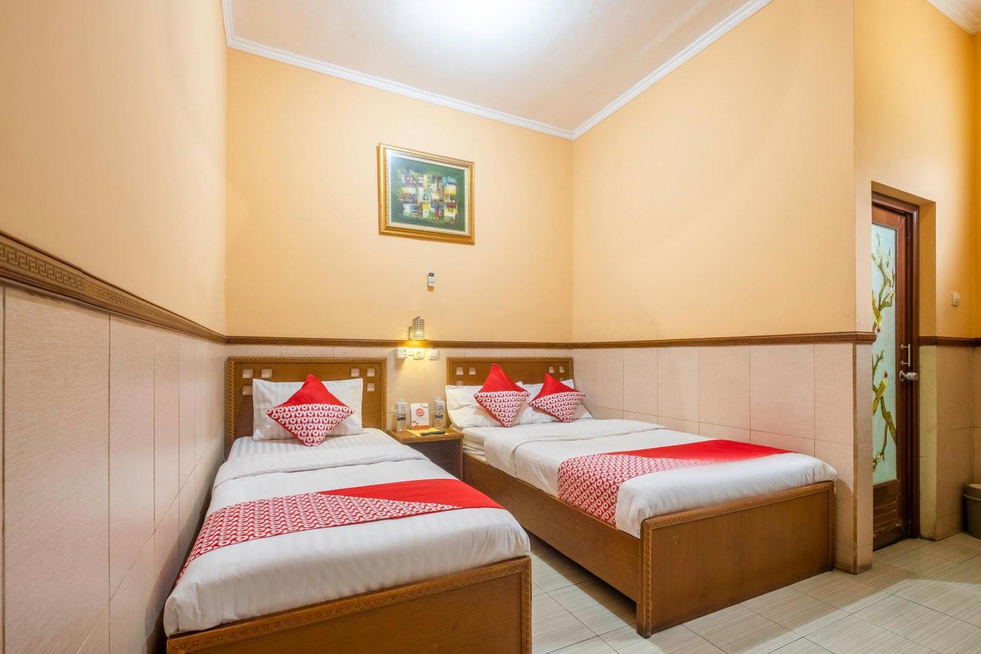 OYO 1446 Patradisa Hotel Bandung Bagian luar foto