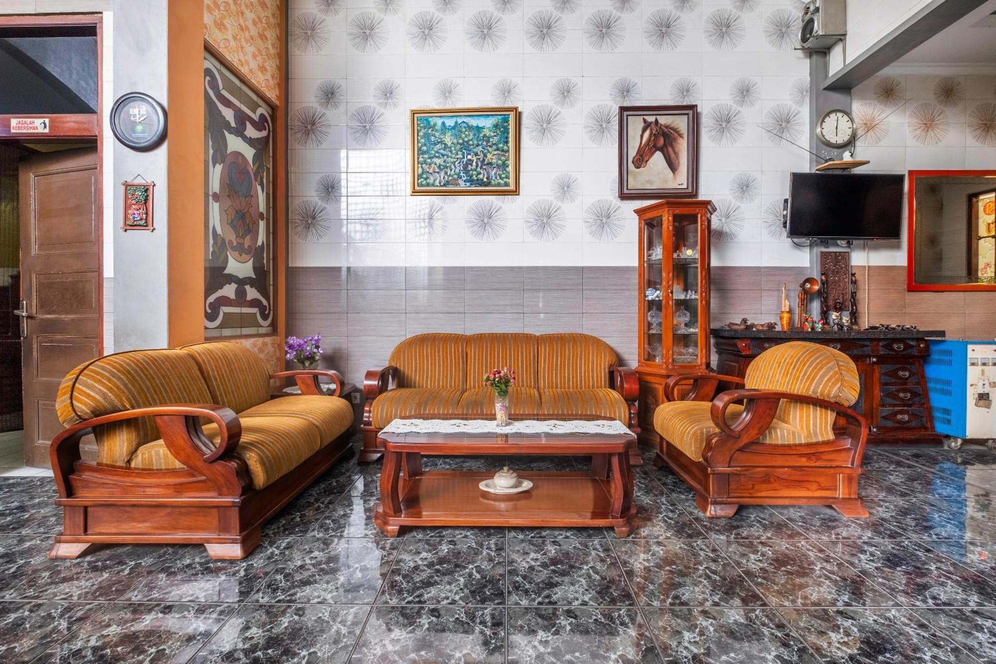 OYO 1446 Patradisa Hotel Bandung Bagian luar foto