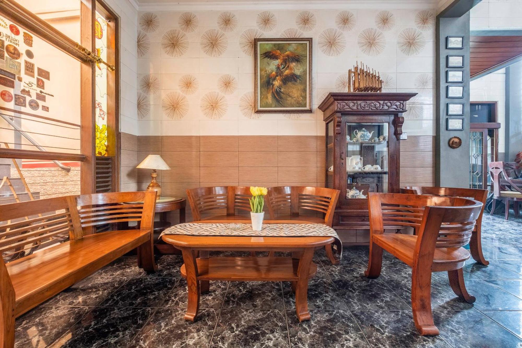 OYO 1446 Patradisa Hotel Bandung Bagian luar foto